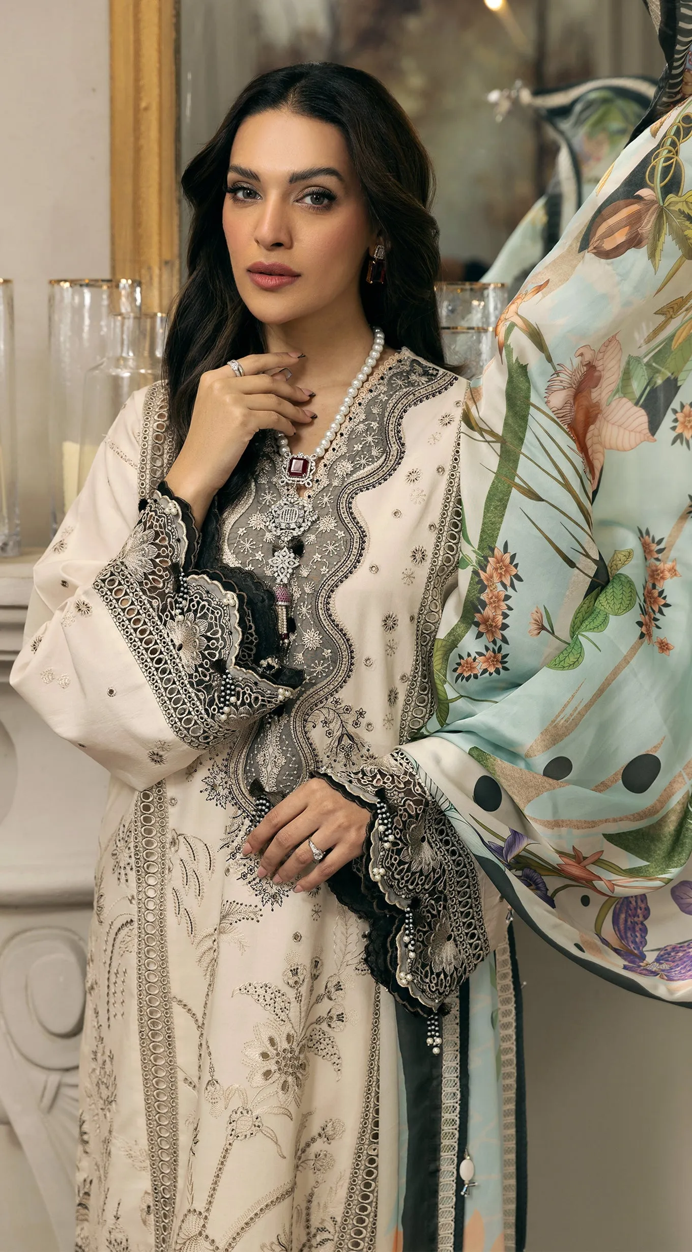 Anaya by Kiran Chaudhry Luxury Lawn Eid Collection – MADHU