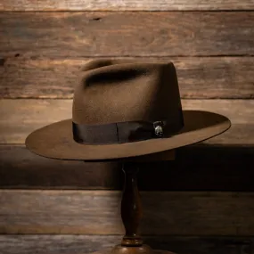 Chic Felt Fedora-Brown