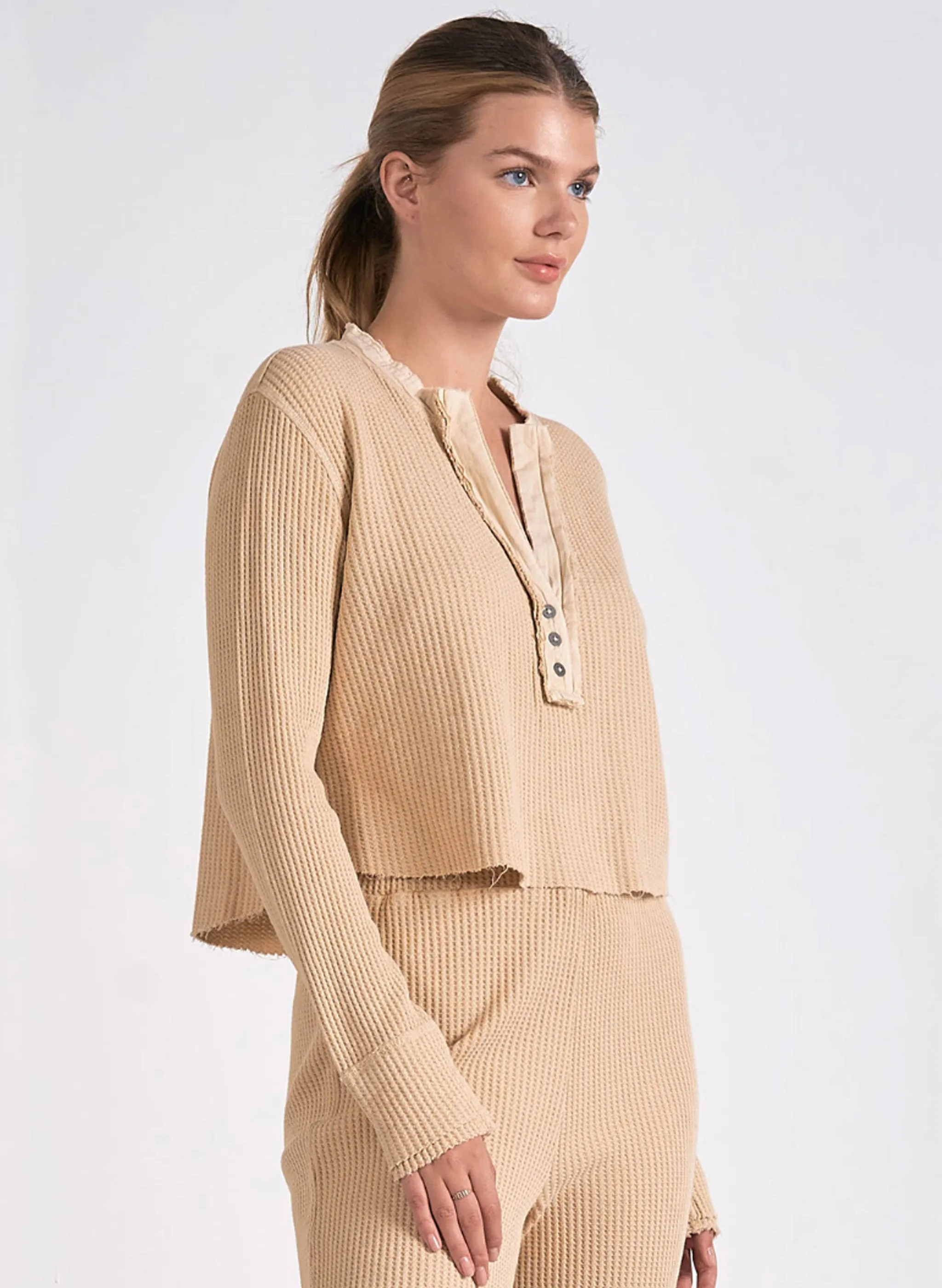 Elan - 7 Top Long/Sleeve V Neck - Tan