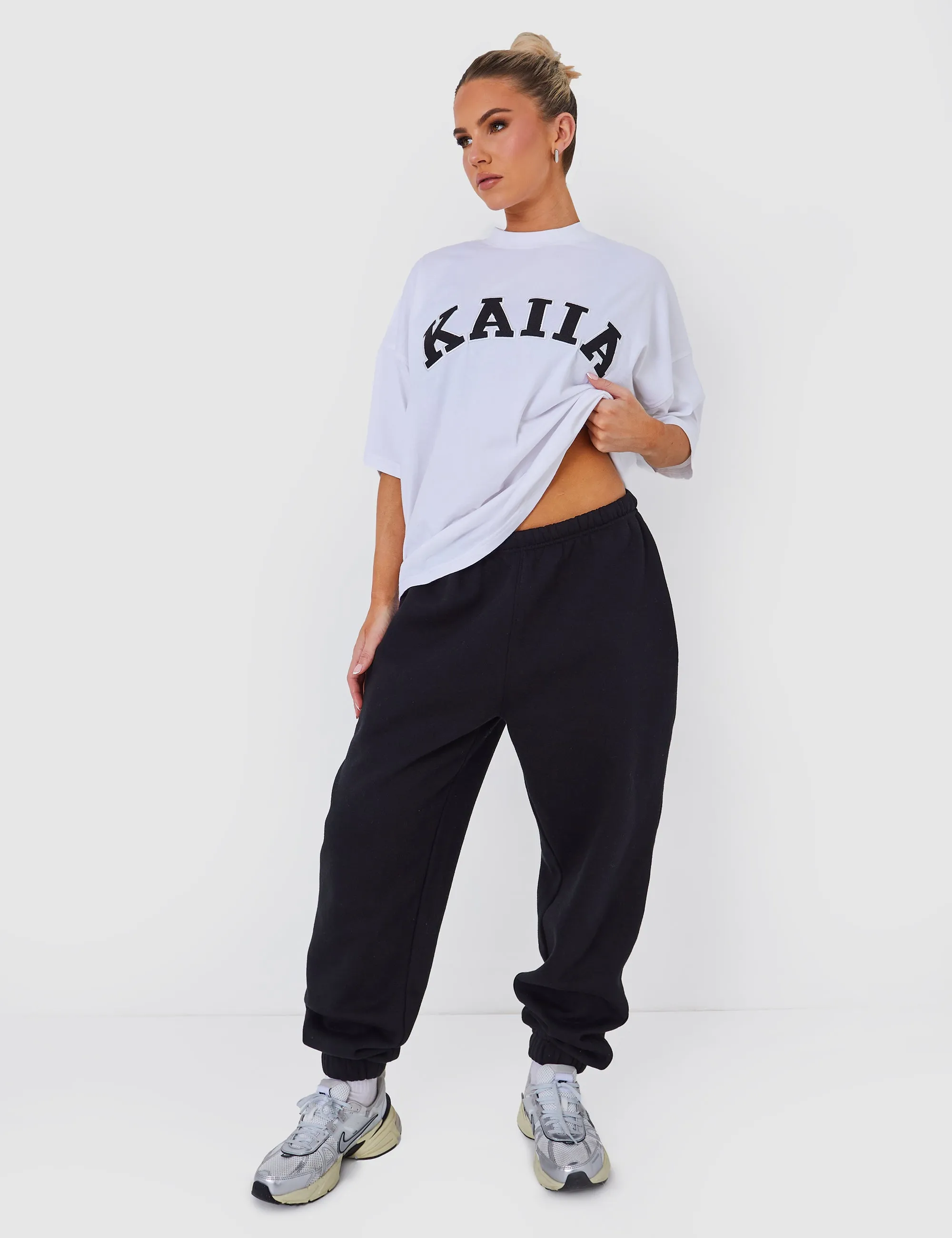 Kaiia Oversized T-shirt in White & Black