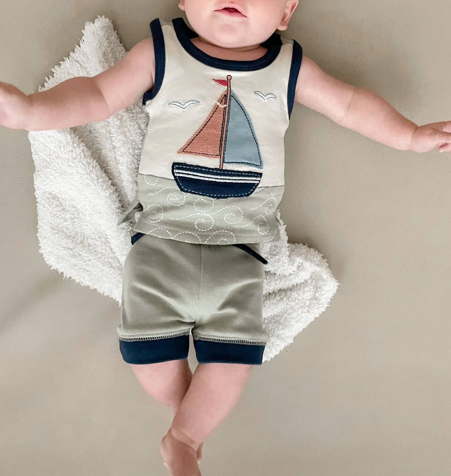 Kids' Appliqué Tank & Bike Short Set in Sailboat