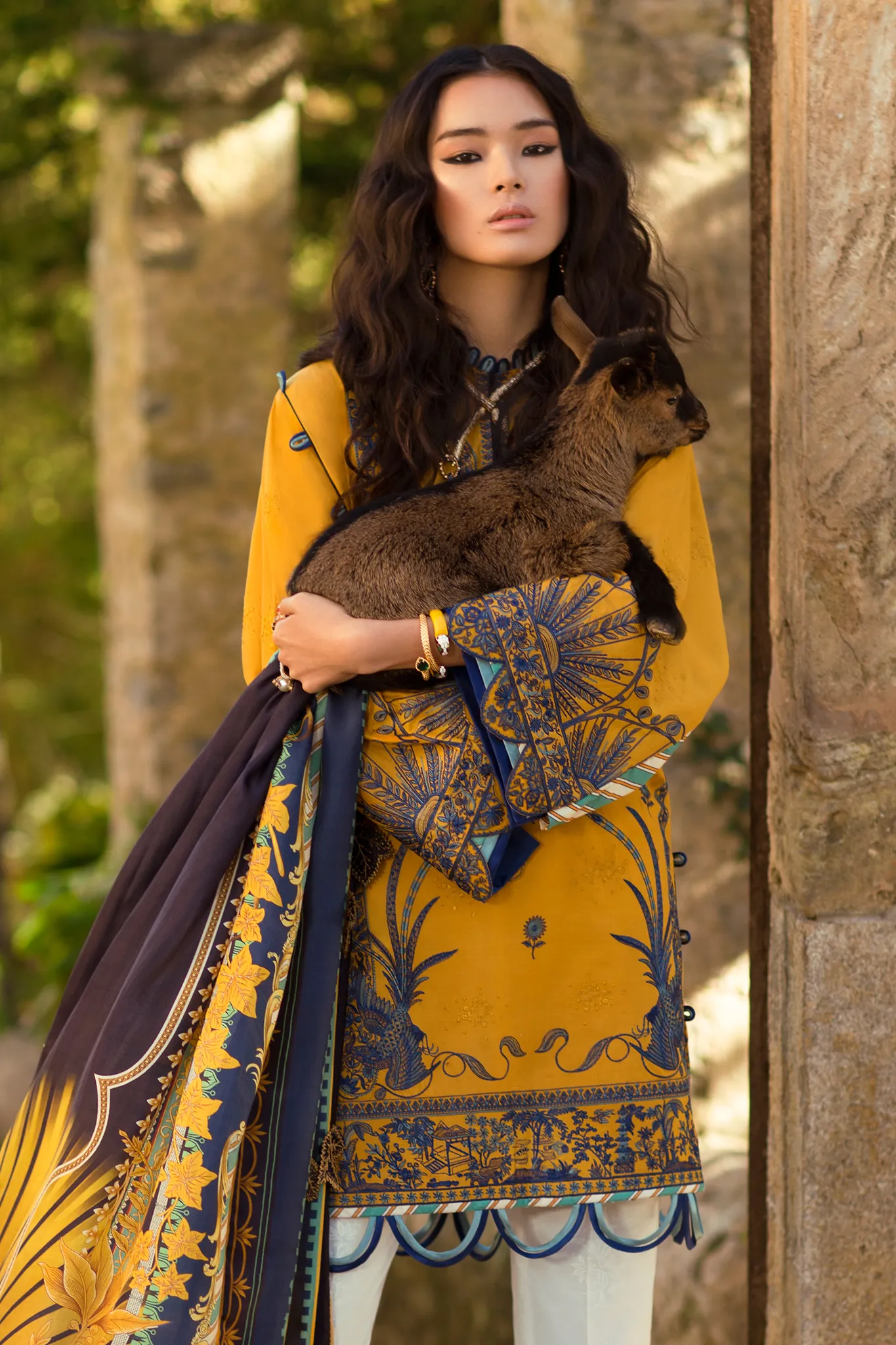 Élan Luxury Lawn Collection 2019 – EL-12 B (LUJURIA)