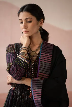 NAILAH KURTA