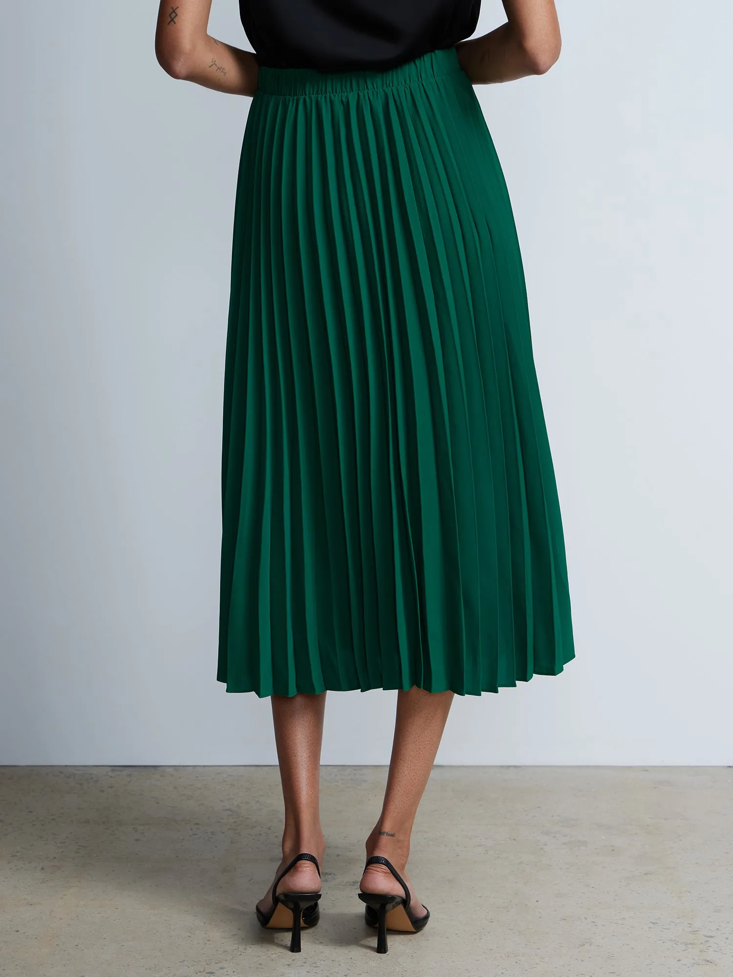 Pleated High Rise Midi Skirt