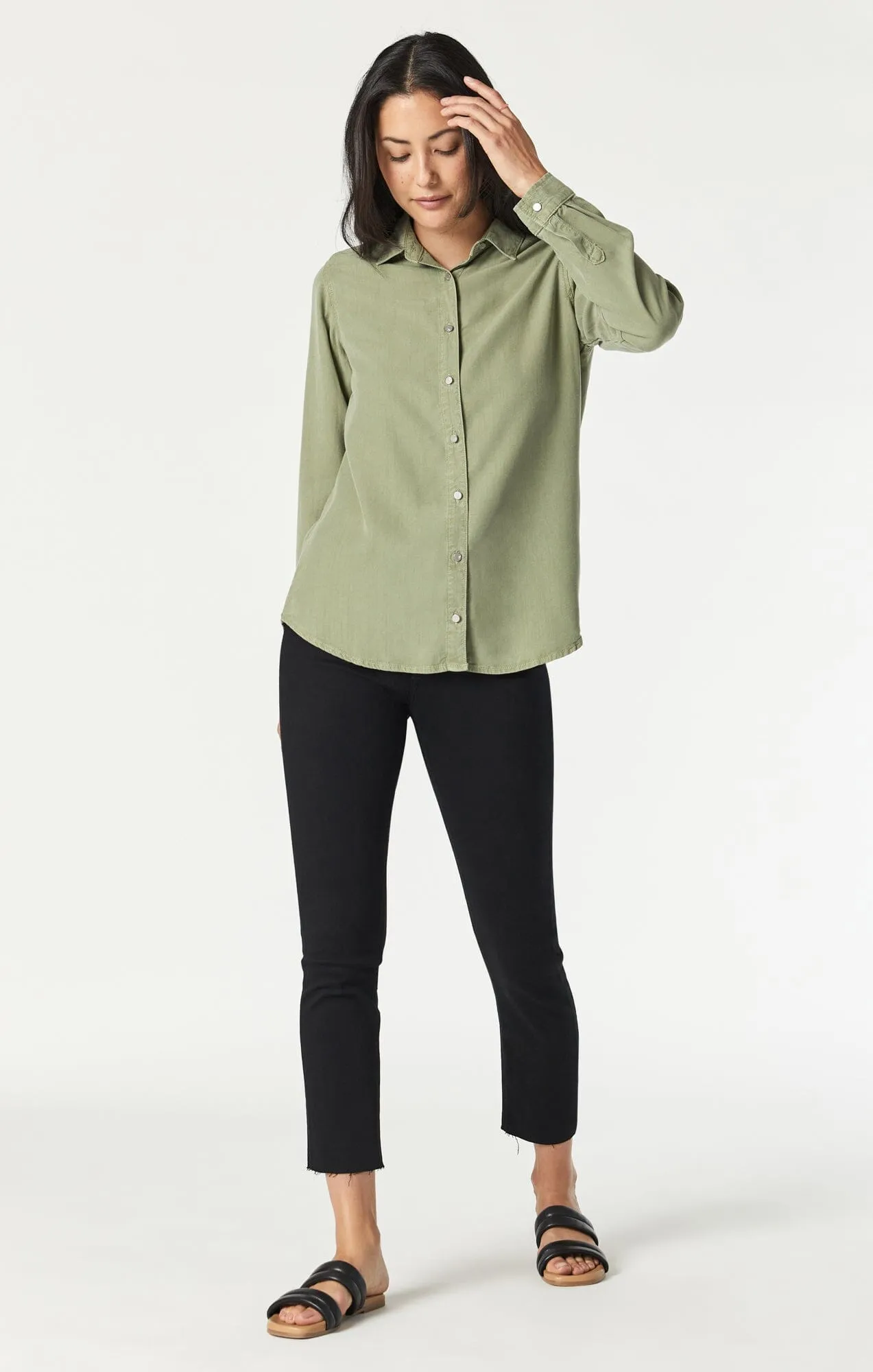 SHELBY SEMI-FITTED SHIRT IN OIL GREEN SUPERSOFT CHIC