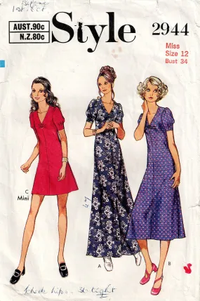 Style 2944 Womens High Waisted Puff Sleeved Dresses 1970s Vintage Sewing Pattern Size 12 Bust 34 inches