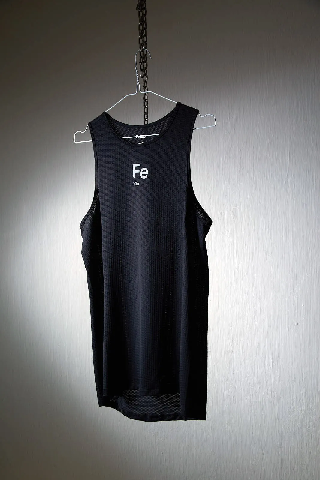 The Running Singlet - Black, Odour free | Fe226 - Left in size XL