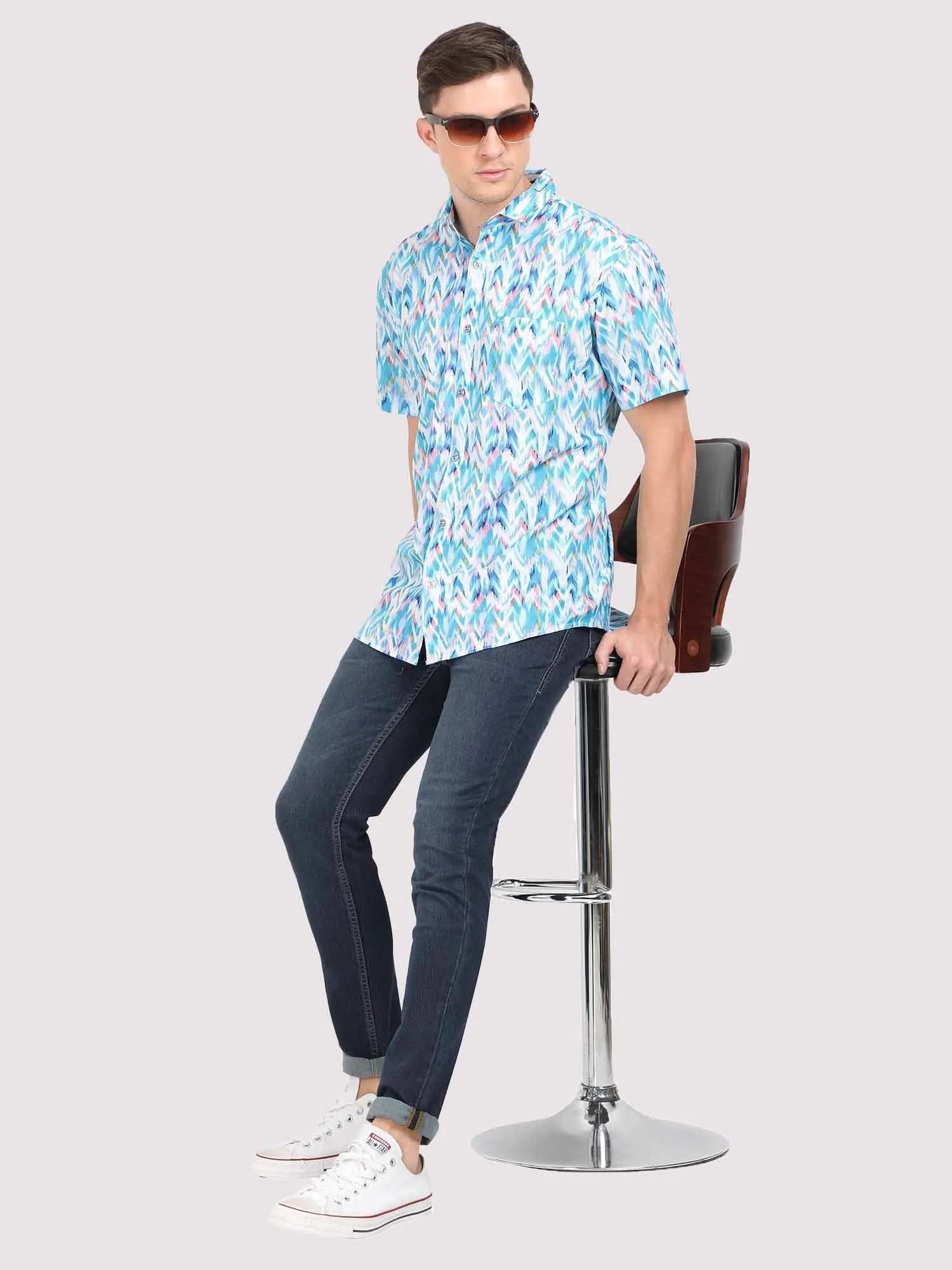 Triangle Waves Digital Printed Half Shirt