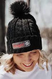 Women's Knit Pom Hat